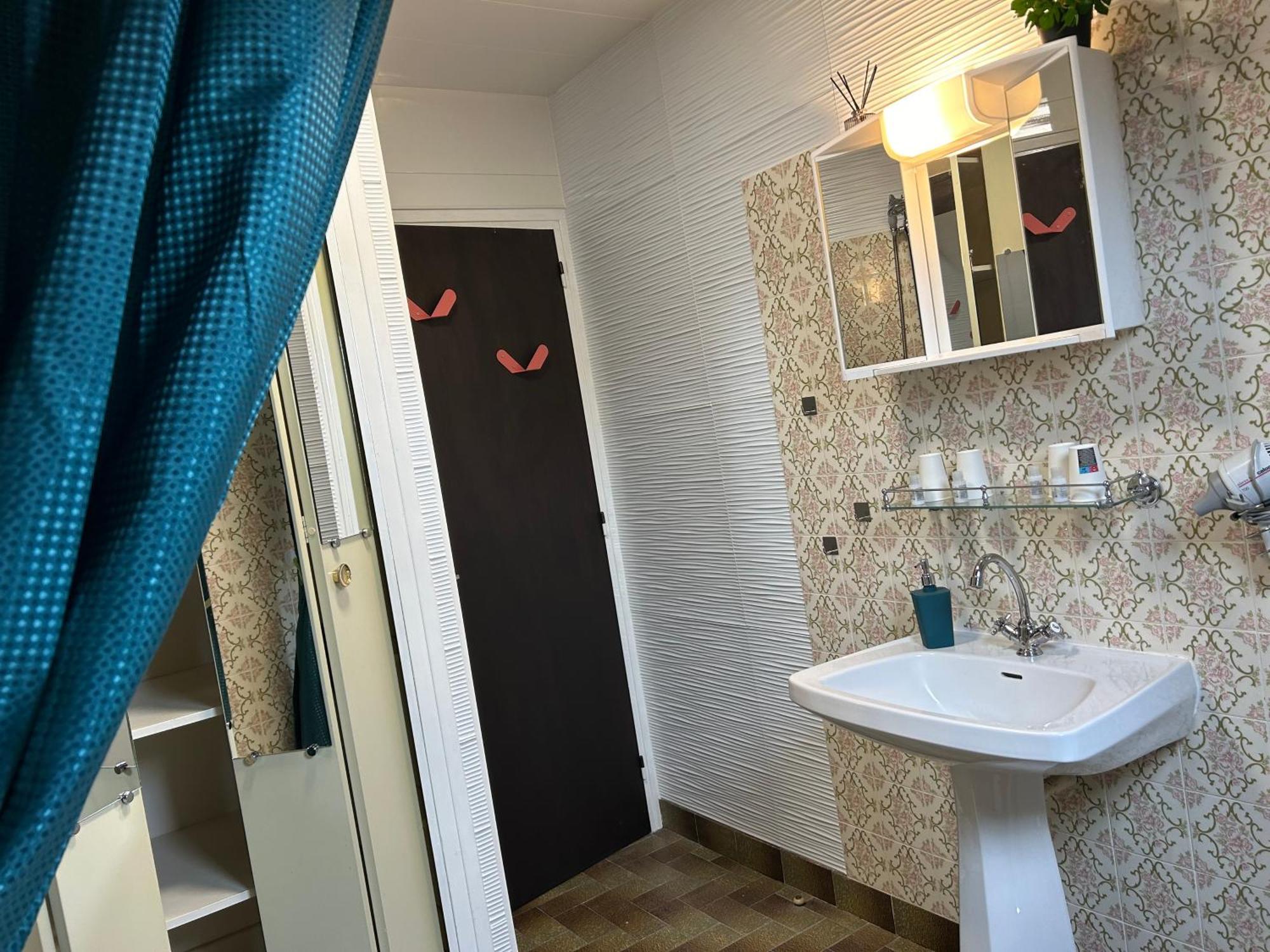 Gite La Maison Rose Lannemezan Exteriör bild